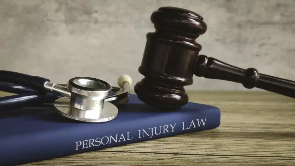 personal-injury-law-with-gavel-and-stethoscope