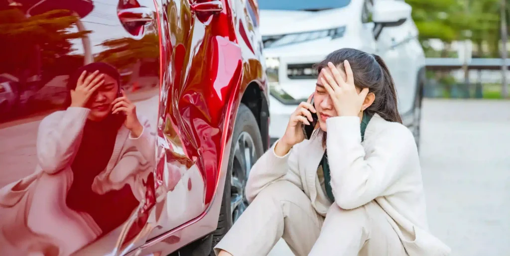 distraught-woman-calling-after-car-accident-roads