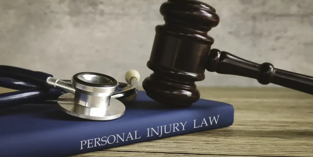 personal-injury-law-with-gavel-and-stethoscope